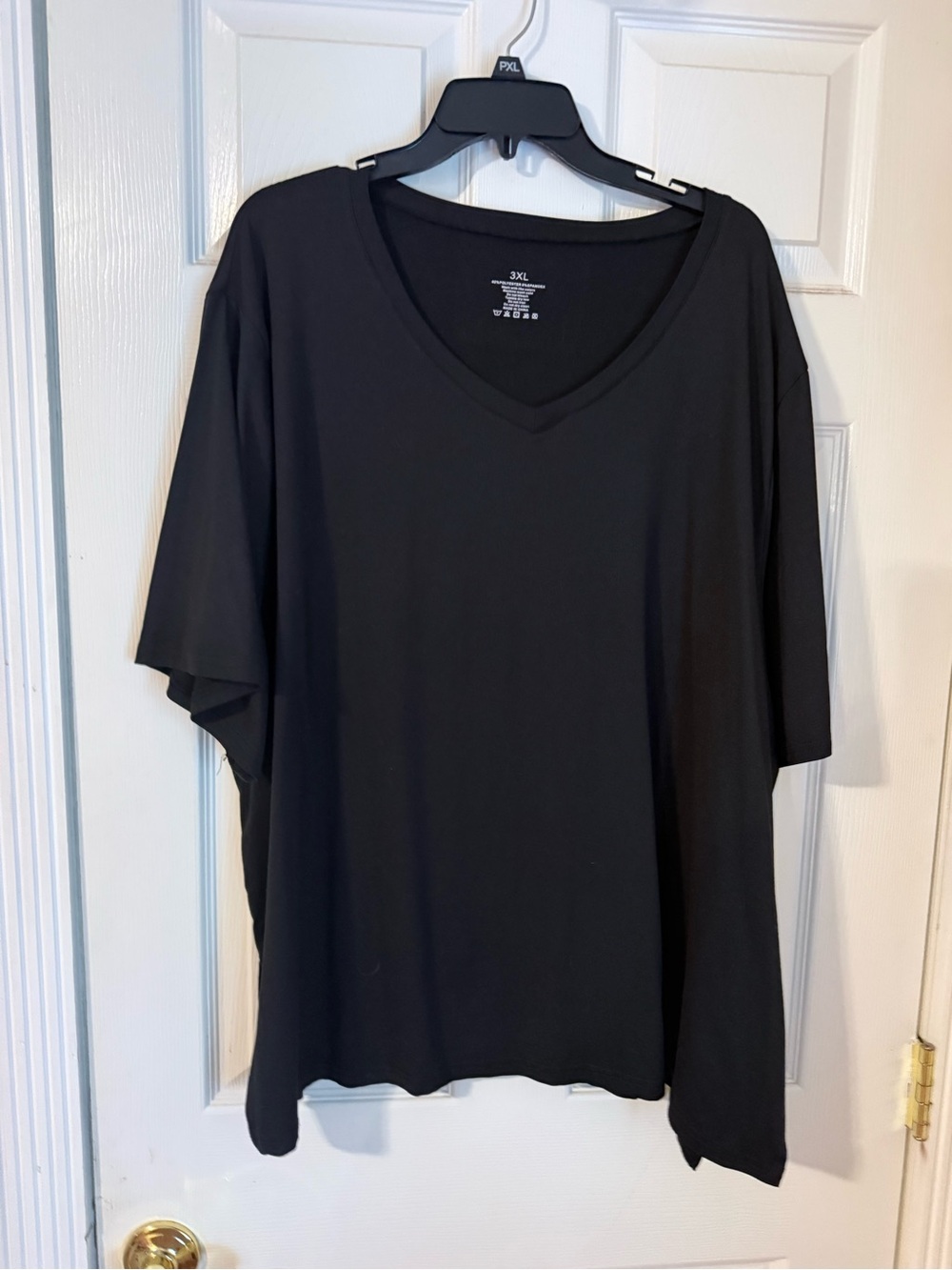 Womens Black V-Neck Short Sleeve Shirt - Classic Comfortable Tee